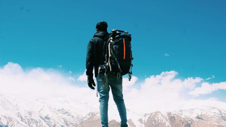 How to Travel Without Money: Smart Ways to Explore the World for Free