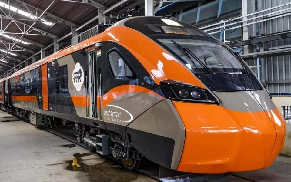 India’s First Vande Bharat Sleeper Train to Begin Service Between Guwahati and Howrah in January 2026